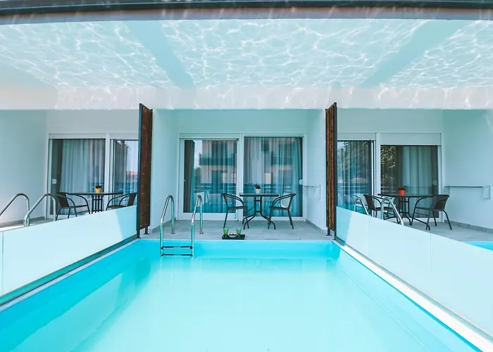 Sithon Diamond Suites 1