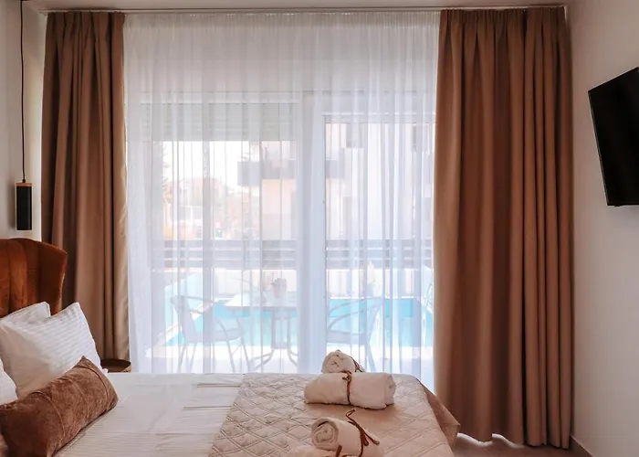 Sithon Diamond Suites 1